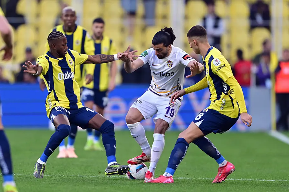 Fenerbahçe'de sezonun kaderini etkileyen an: O maçtan sonra toparlanamadı - 2