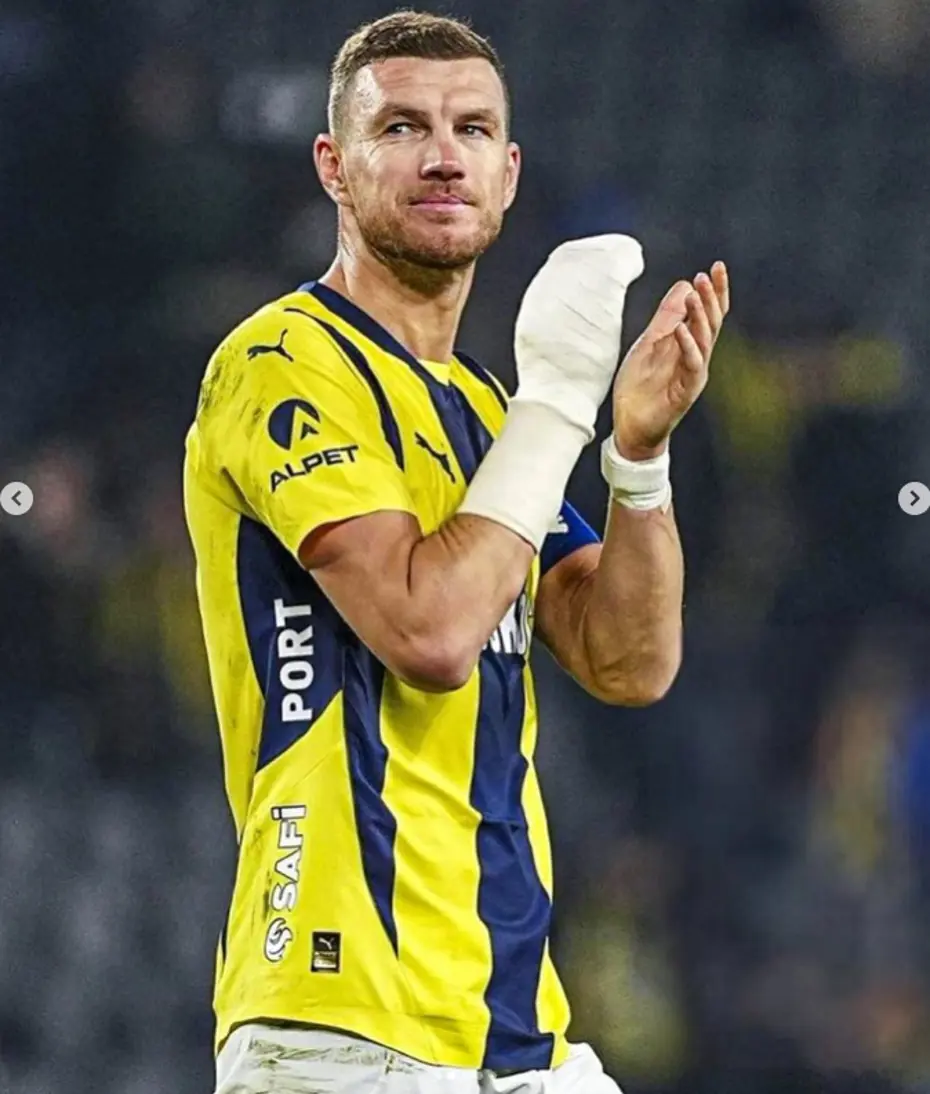 Fenerbahçe'de flaş ayrılık: Yeni adresinde hiç yabancılık çekmeyecek, oteli bile var - 3