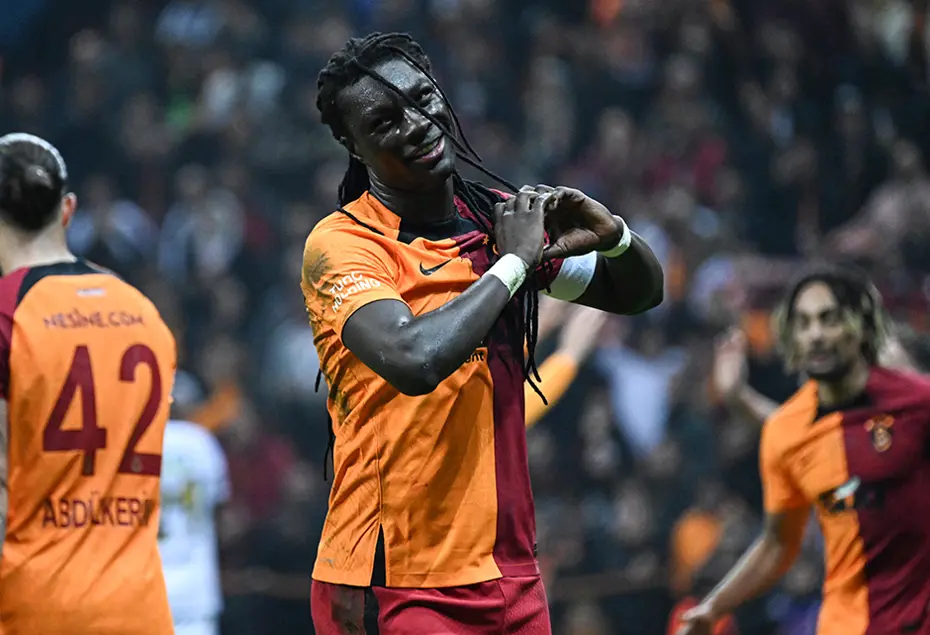 Galatasaray'da Bafetimbi Gomis için karar zamanı - 2 Galatasaray'da Bafetimbi Gomis için karar zamanı - 2