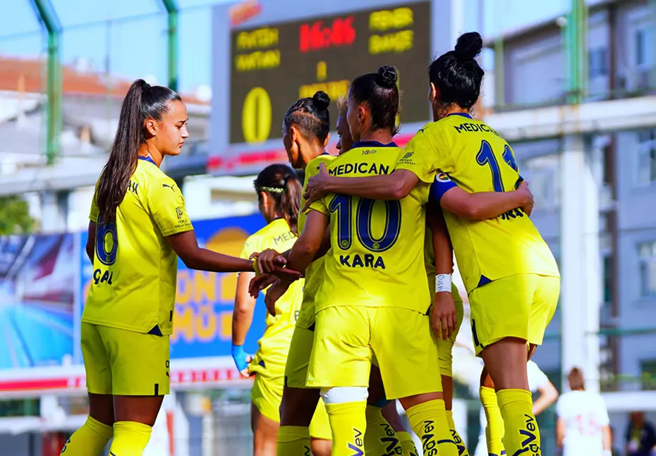 Türk futbolunda sezonun namağlupları: Galatasaray'ın dışında 6 takım daha var - 16