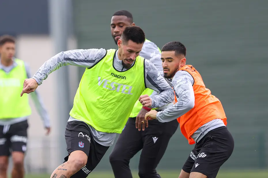 Trabzonspor'da ayrılacak isimler netleşiyor - 2 Trabzonspor'da ayrılacak isimler netleşiyor - 2