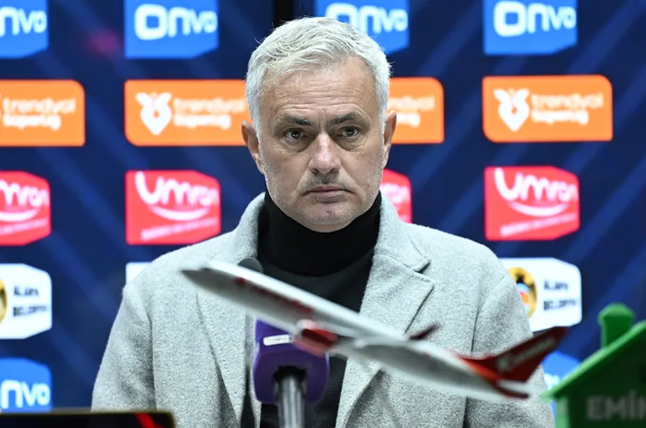 Mourinho'dan İskoç muhabire olay tepki: Yarıda kesti - 2