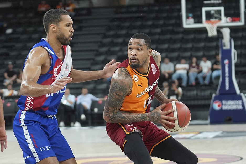 Galatasaray play-off'ta oynamayı son maçta garantiledi