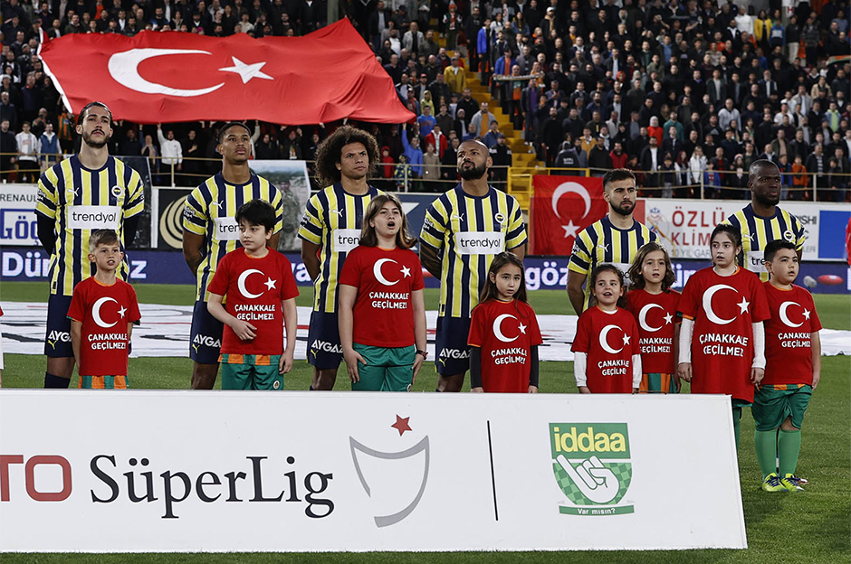 Enner Valencia'nın yanına bir Fenerbahçeli daha: "Transfer bitmek üzere"