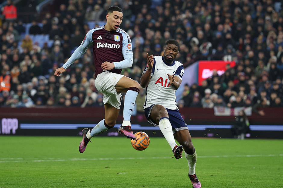 Aston Villa kupada Tottenham'ı eledi