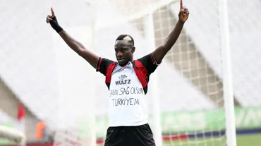 Mbaye Diagne hat-trick yaptı! Karagümrük yenilmezlik serisini 8 maça çıkardı
