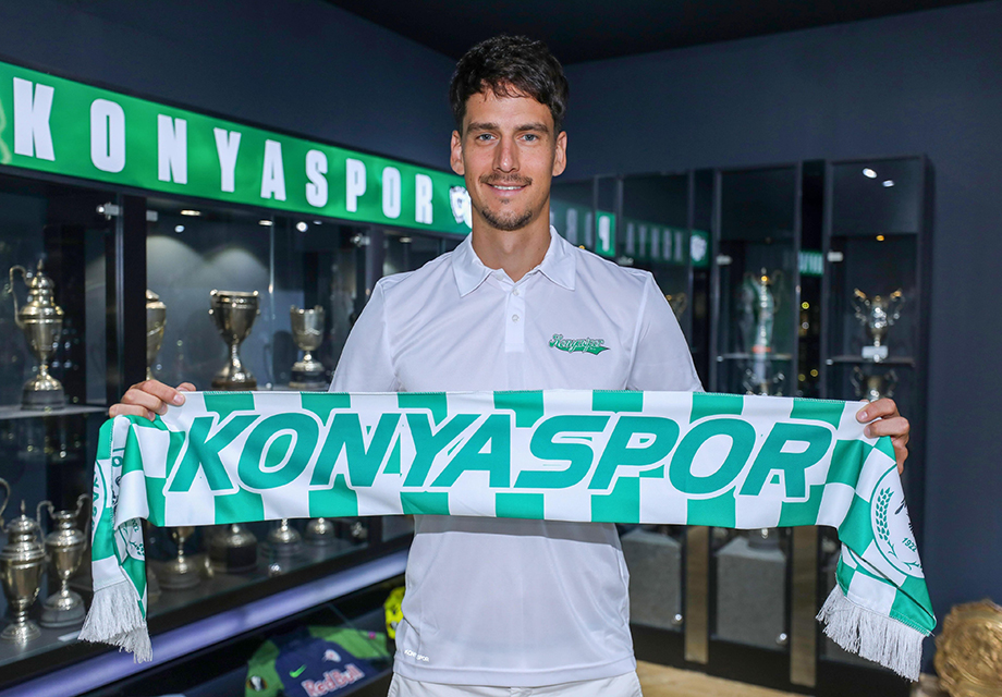 Konyaspor eski futbolcusunu yeniden kadrosuna kattı