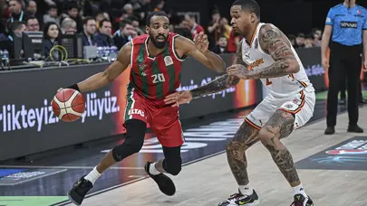 Karşıyaka'da 2 ismin tedavisi sürüyor