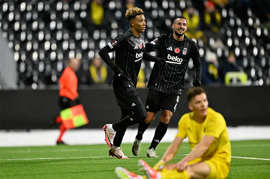 Galatasaray, Fenerbahçe ve Beşiktaş'ın şampiyonluk ihtimalleri: Avrupa Ligi için beklenen açıklama geldi - 11 Galatasaray, Fenerbahçe ve Beşiktaş'ın şampiyonluk ihtimalleri: Avrupa Ligi için beklenen açıklama geldi - 11