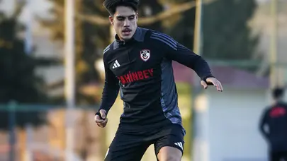 Galatasaray'a hazırlanan Gaziantep FK'nın yeni transferi ilk idmanına çıktı