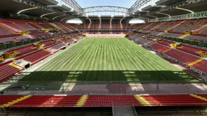 Kayserispor'un stadında çim serimi tamamlandı