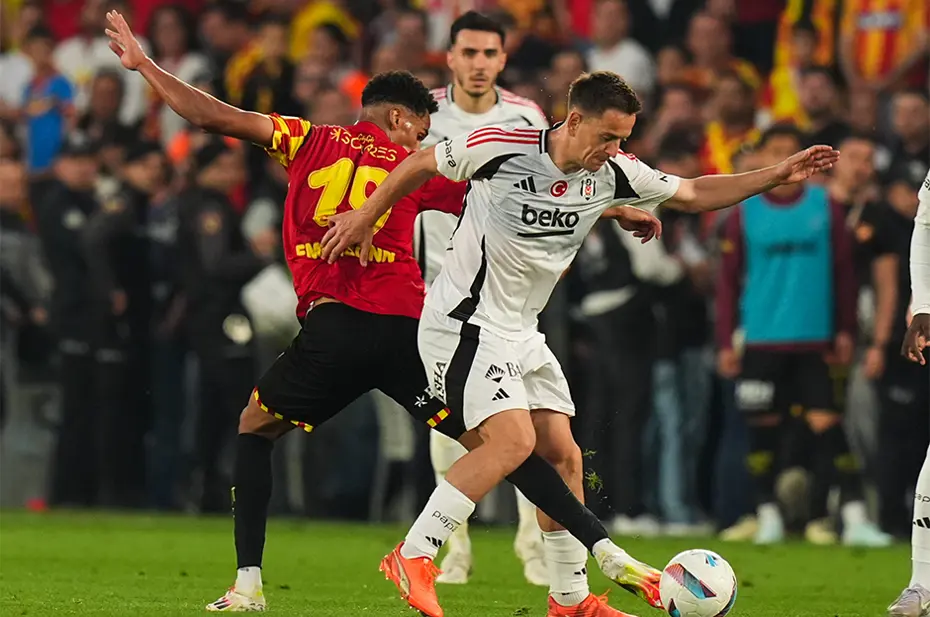 İlker Yağcıoğlu Beşiktaş'a reçeteyi verdi: "Bu olmazsa seneye yine olmayacak" - 2 İlker Yağcıoğlu Beşiktaş'a reçeteyi verdi: "Bu olmazsa seneye yine olmayacak" - 2