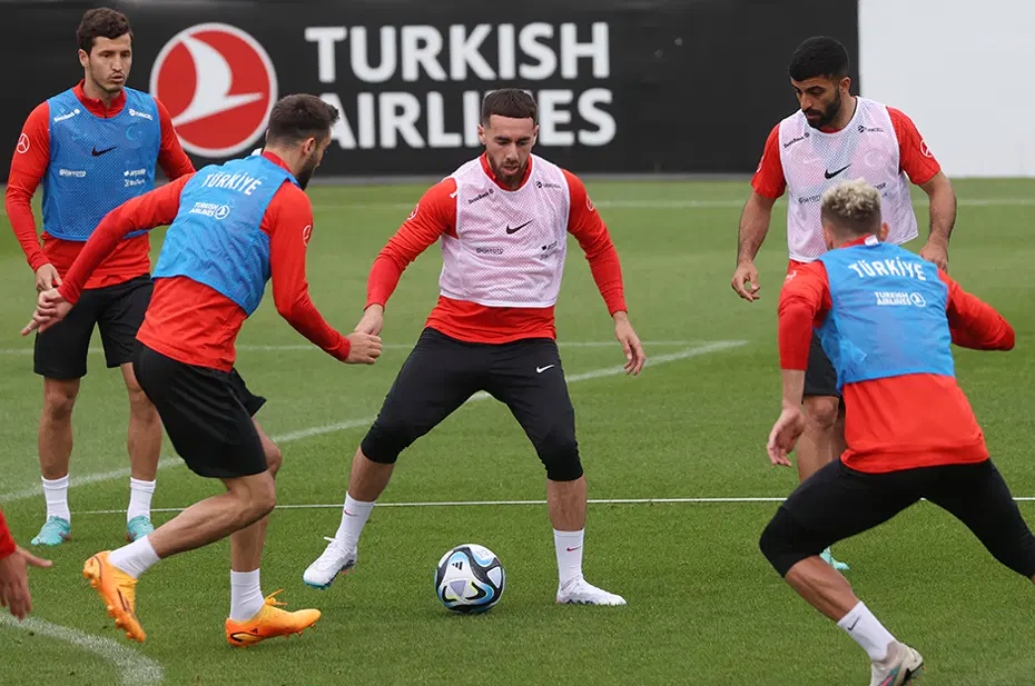 Bugün işbaşı yaptı! A Milli Takım'a yeni antrenör - 3