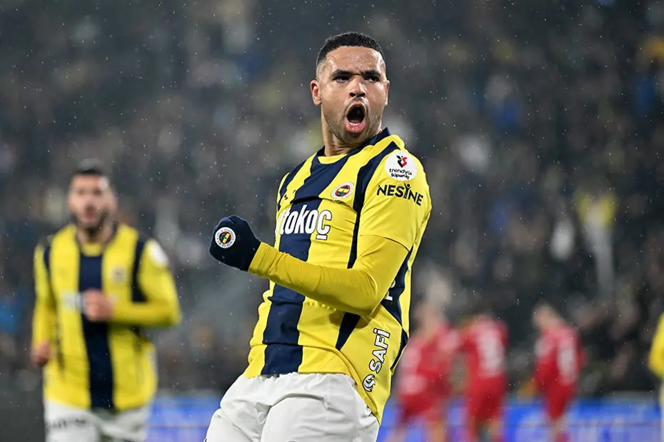Türk futbolunda yer yerinden oynayacak! Fenerbahçe tarihi teklifi kabul etmeye hazırlanıyor - 3