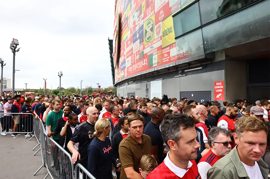 Arsenal sezonu galibiyetle açtı - 3