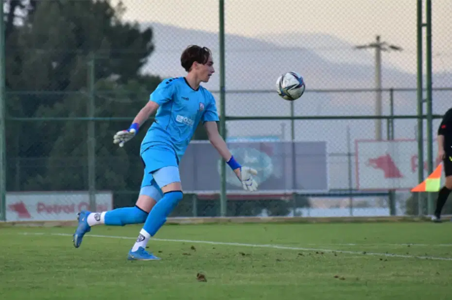 Trabzonspor'dan gençlik operasyonu: Onuralp Çevikkan'a yeni sözleşme - 2 Trabzonspor'dan gençlik operasyonu: Onuralp Çevikkan'a yeni sözleşme - 2