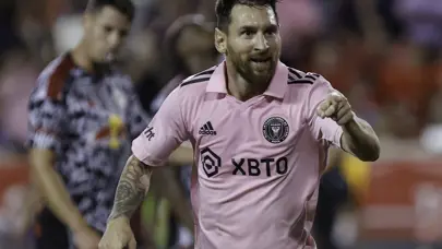 Ve Messi, Barcelona'yı açıkladı: Futbol dünyası bu itirafı konuşuyor