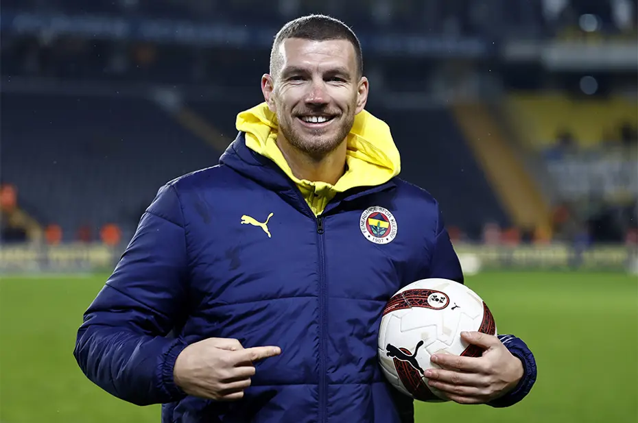 Büyük sürpriz: Fenerbahçe'den ayrılan Edin Dzeko'nun görüştüğü takım ortaya çıktı - 5