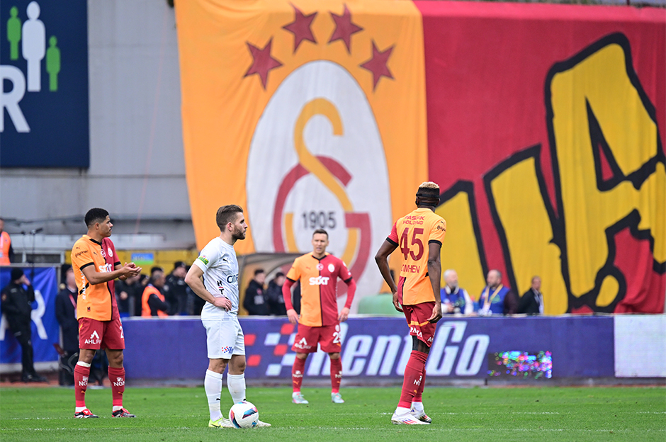 "Yanlışta ısrar" | Spor yazarları Galatasaray için ne dedi?