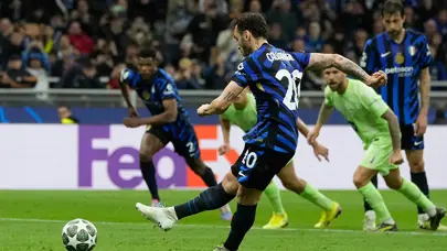 Herkes Hakan Çalhanoğlu'nun Barcelona'ya attığı penaltıyı konuşuyor: "Antarktika soğukkanlılığı"