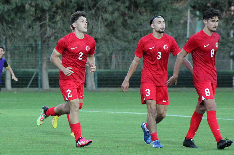 Beşiktaş'tan Milli Takım'ın gelecekteki sol beki için transfer hamlesi