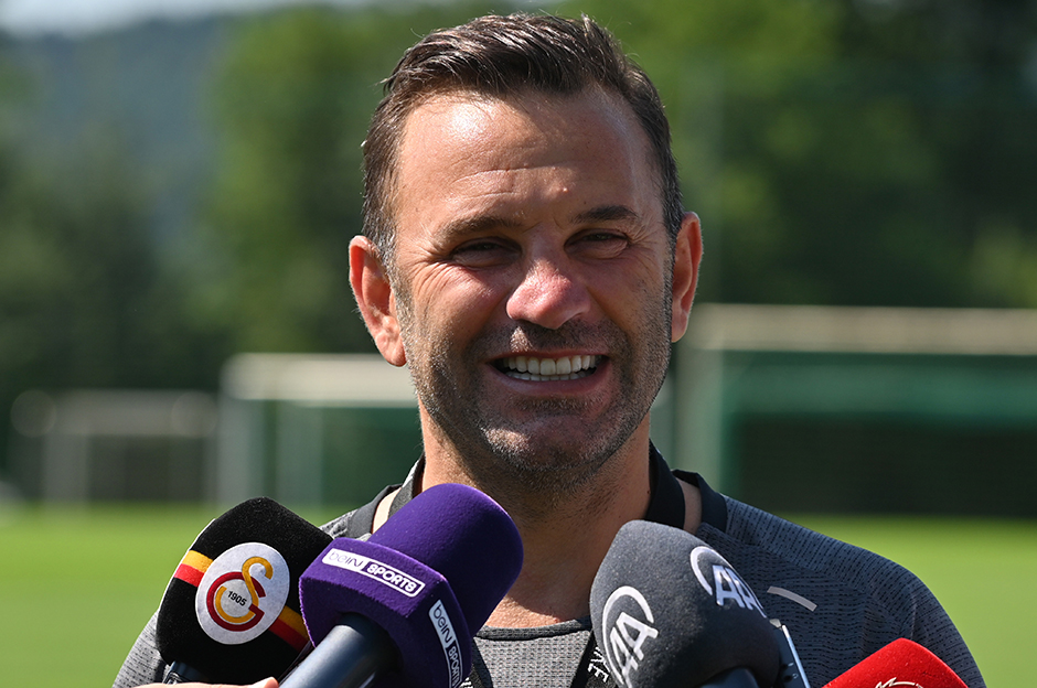 Okan Buruk'un Galatasaray'ı şampiyon sezonu geride bıraktı