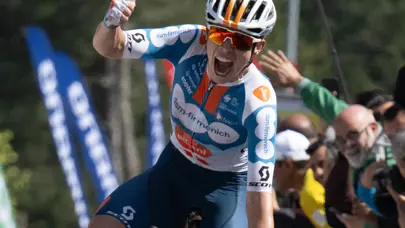 2024 Cumhurbaşkanlığı Türkiye Bisiklet Turu'nun 6. etabında zafer Frank van den Boek'in