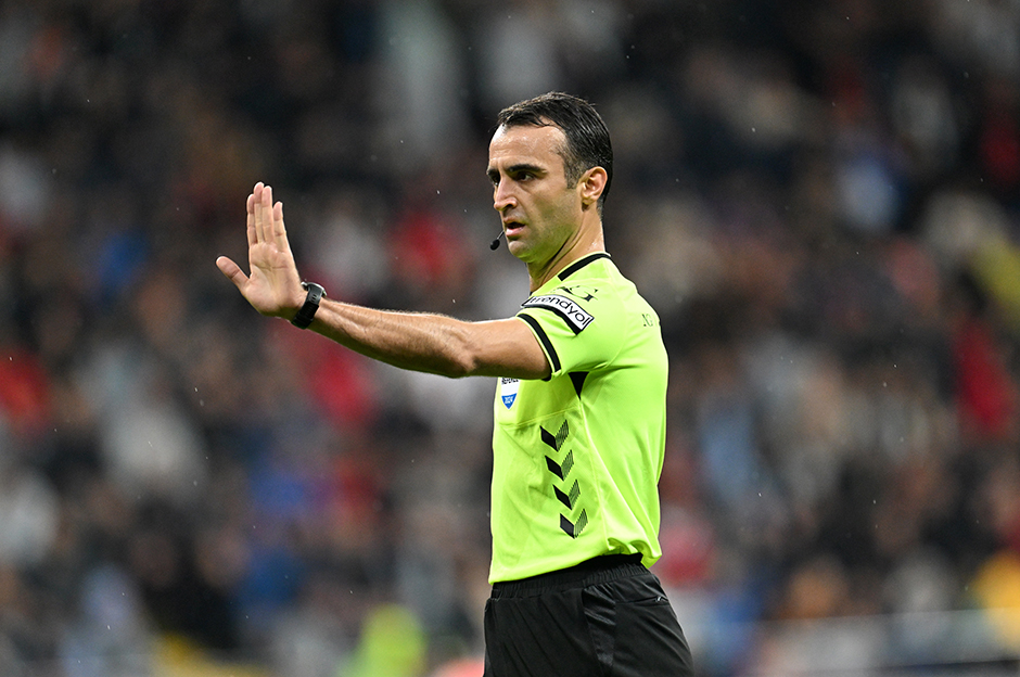 UEFA 3 hakeme görev verdi, TFF 2 ismi açıkladı