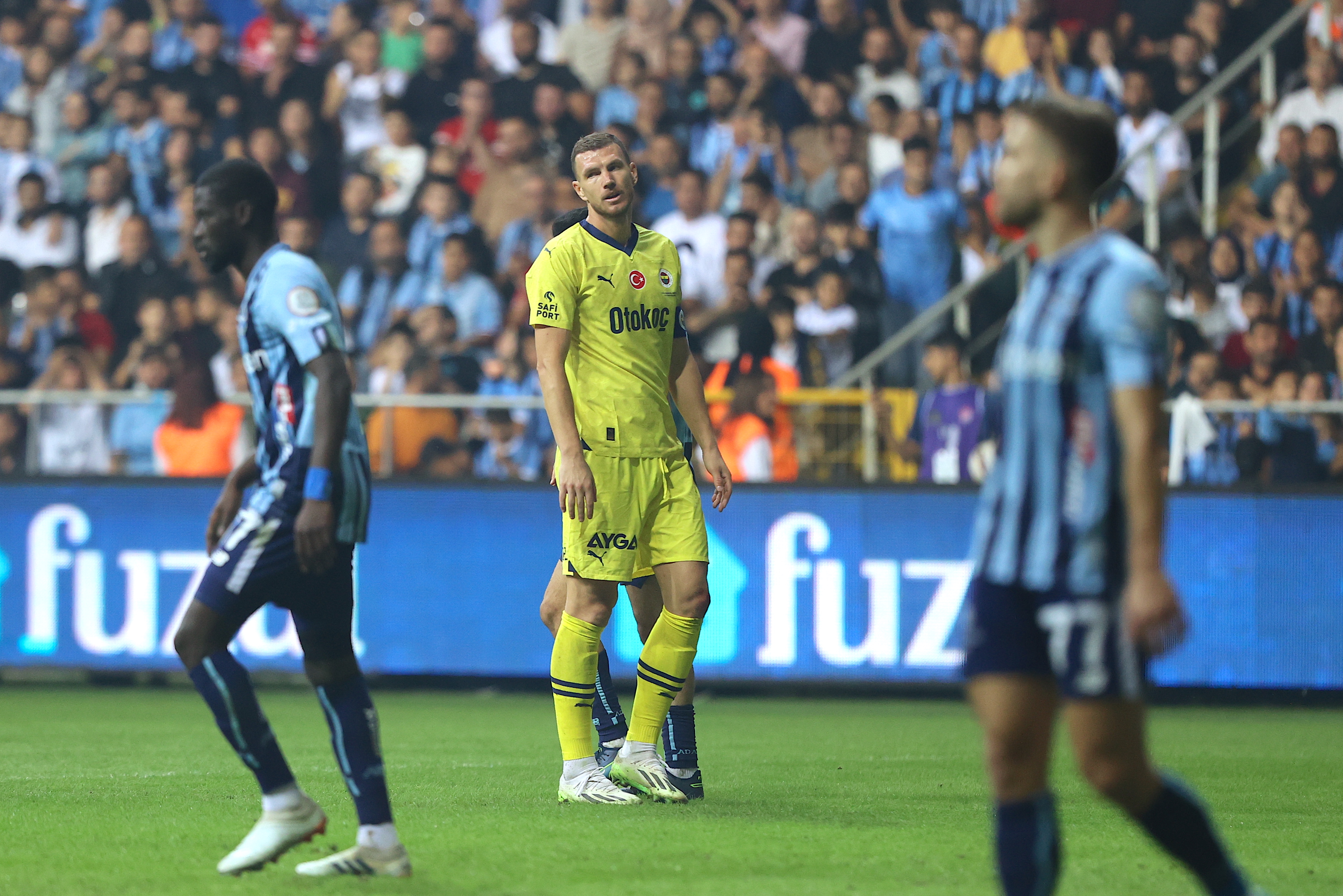 "Fenerbahçe presine karşı koyamadılar" - Spor yazarları Fenerbahçe için ne dedi?