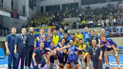 Fenerbahçe HDI Sigorta'da 5 voleybolcunun sözleşmesi uzatıldı
