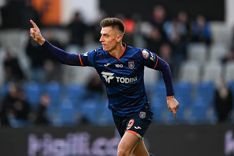 Başakşehir'e transfer piyangosu: Piatek'in yeni adresini duyurdular - 2