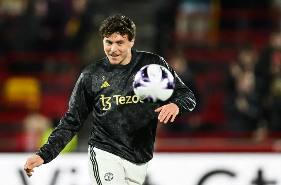 Victor Lindelöf kariyeri: Victor Lindelöf kimdir, kaç yaşında ve hangi takımlarda oynadı? - 3