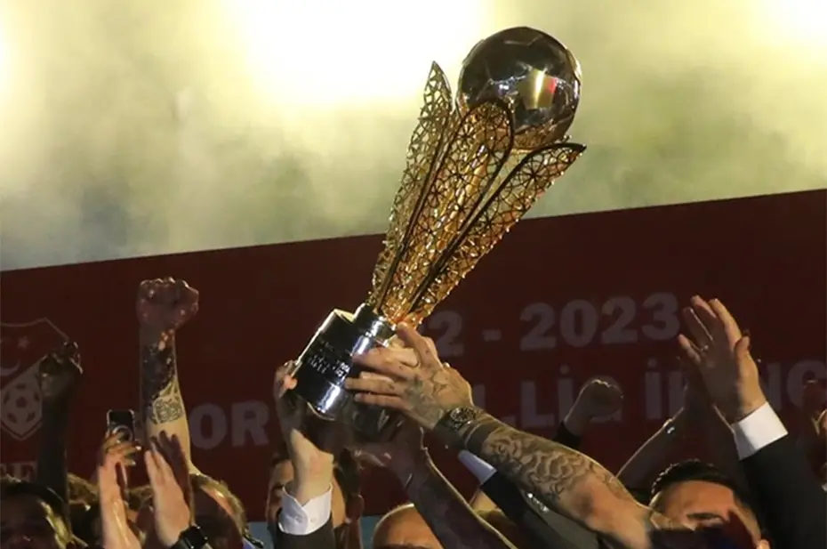Süper Lig'in yayın gelirinde hangi takım zirvede? - 6