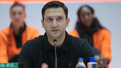 Eczacıbaşı'nda ayrılık: Sözleşmesi feshedildi