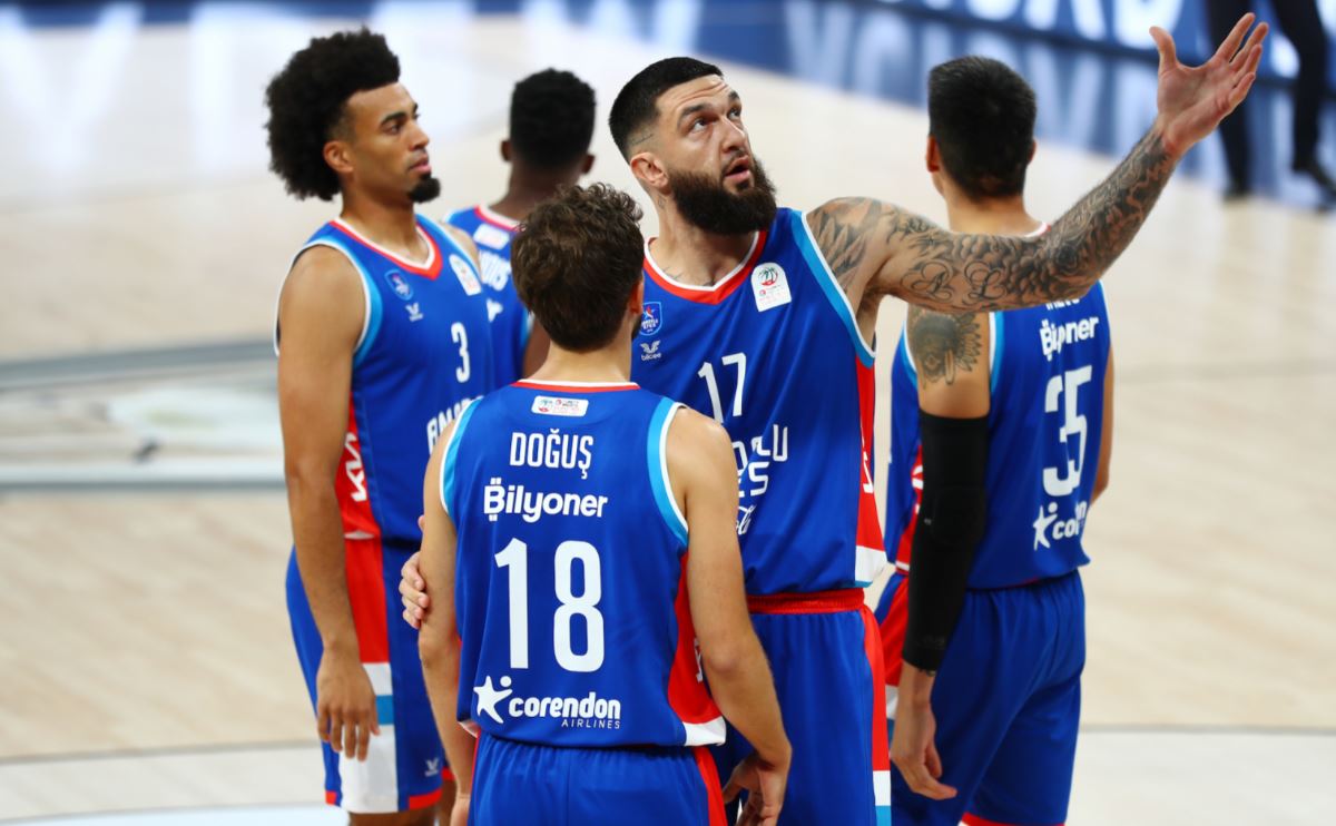 Virtus Bologna - Anadolu Efes basketbol maçı ne zaman, saat kaçta ve hangi kanalda? (EuroLeague)