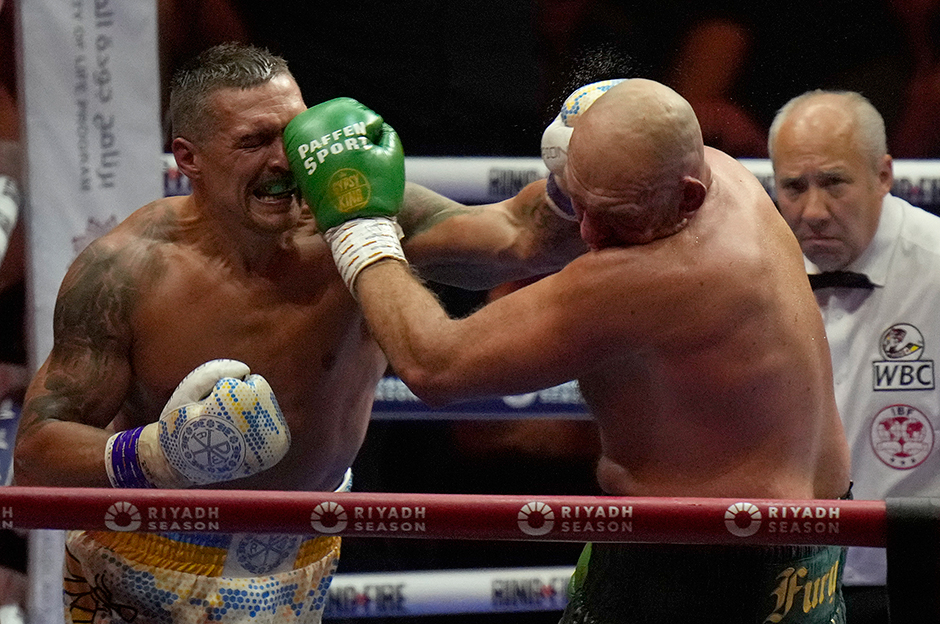 Boksta tarihi gece: Tyson Fury'yi yenen Oleksandr Usyk bir ilki başardı