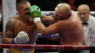 Boksta tarihi gece: Tyson Fury'yi yenen Oleksandr Usyk bir ilki başardı