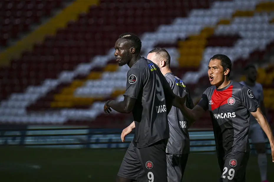 Transferde Mbaye Diagne sürprizi; yıllar sonra geri dönebilir - 5 Transferde Mbaye Diagne sürprizi; yıllar sonra geri dönebilir - 5