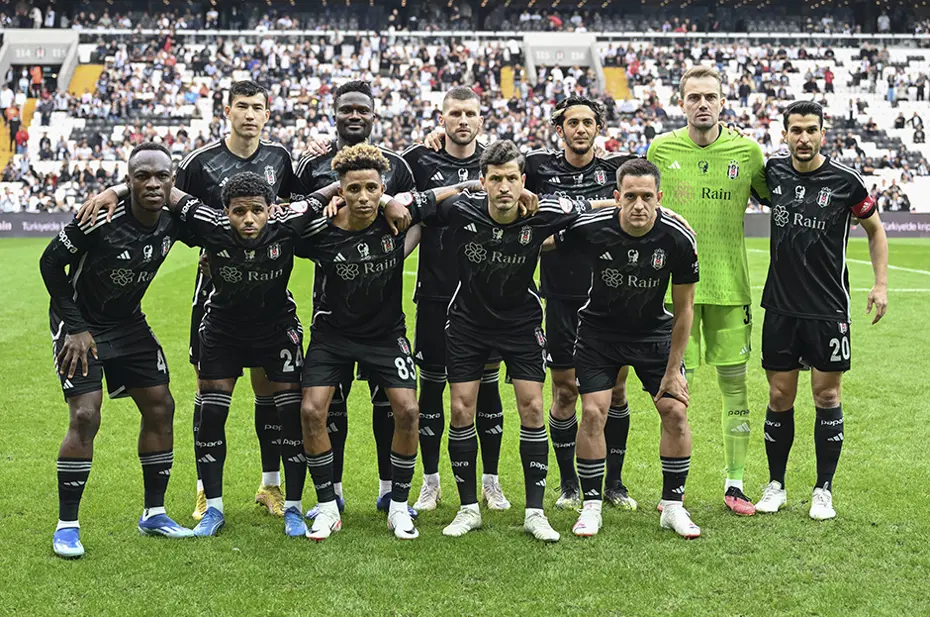 Beşiktaş'ta 7 futbolcuyla yollar ayrılıyor: 9 yabancı takımda kalacak - 5