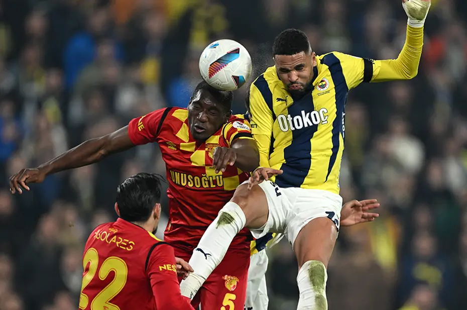 En Nesyri havada asılı kaldı: Faslı yıldız ne kadar yükseğe sıçradı? - 3