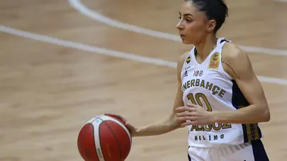 Fenerbahçe Alagöz Holding kaptanı Alperi Onar'dan taraftar mesajı