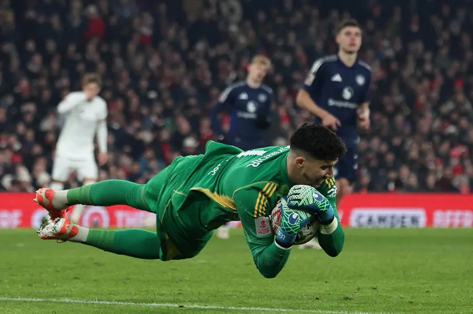 Altay Bayındır'dan "maçın hayvanı" paylaşımına cevap - 3 Altay Bayındır'dan "maçın hayvanı" paylaşımına cevap - 3