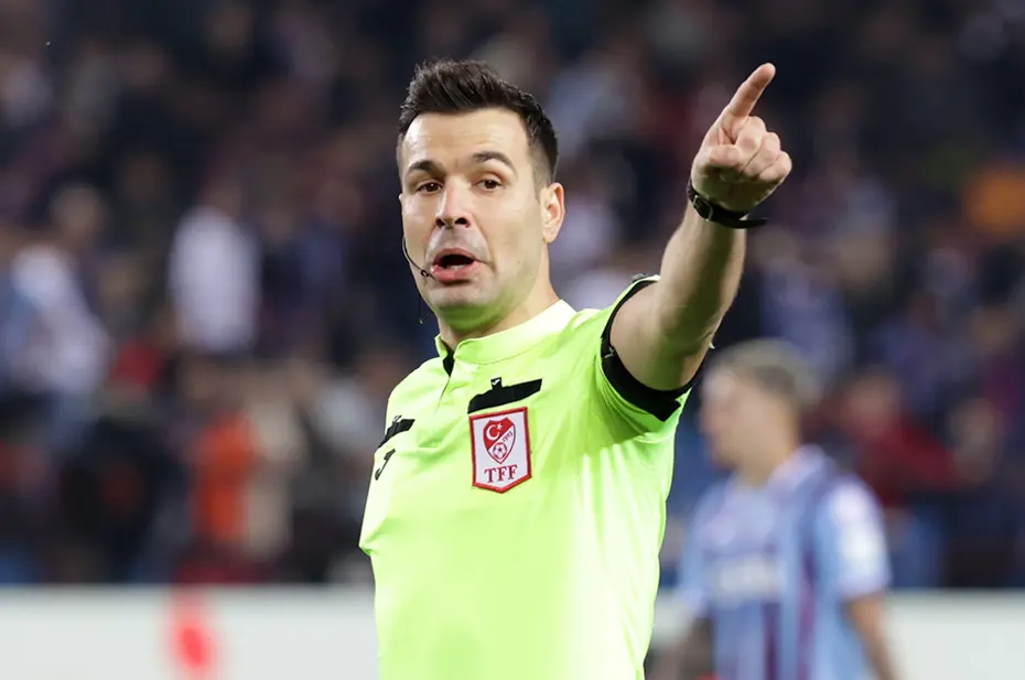 Dzeko mu, En Nesyri mi? Mourinho seçimini yaptı - 2 Dzeko mu, En Nesyri mi? Mourinho seçimini yaptı - 2