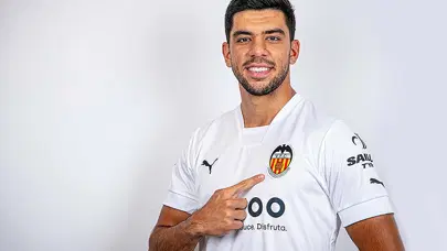 Altay, Cenk Özkacar transferinden tam pay alamıyor