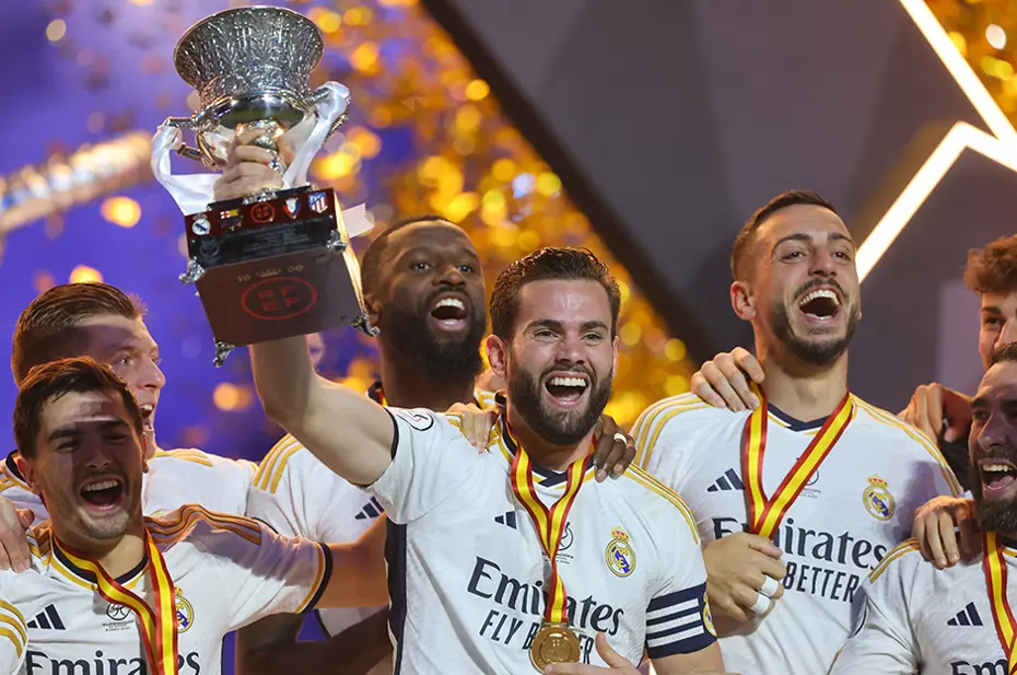 Yeni sezonun ilk büyük transferi Nacho Fernandez oluyor - 4 Yeni sezonun ilk büyük transferi Nacho Fernandez oluyor - 4