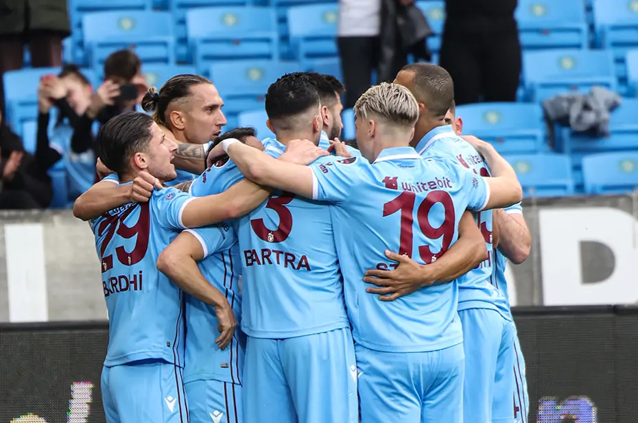 Trabzonspor'da ayrılacak isimler netleşiyor - 6 Trabzonspor'da ayrılacak isimler netleşiyor - 6