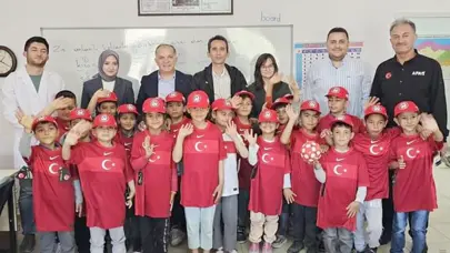 TFF'den 950 depremzede öğrenciye milli takım forması