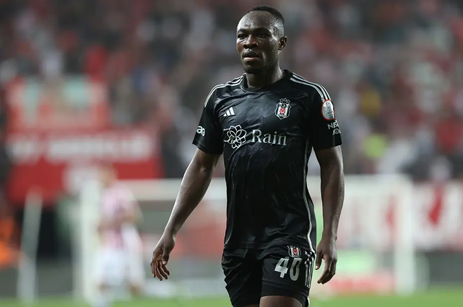 Beşiktaş'ta ikinci ayrılık yaklaşıyor: Kiralık gitmişti, opsiyon kullanılıyor - 5