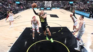 Utah Jazz mağlubiyet serisine son verdi Utah Jazz mağlubiyet serisine son verdi