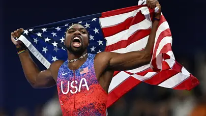 Atletizm erkekler 100 metrede ABD'li Noah Lyles altın madalya elde etti